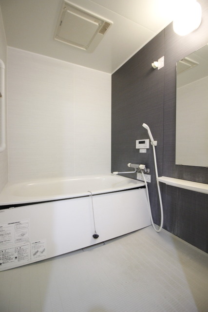バス・シャワールーム　★広々とした浴室★