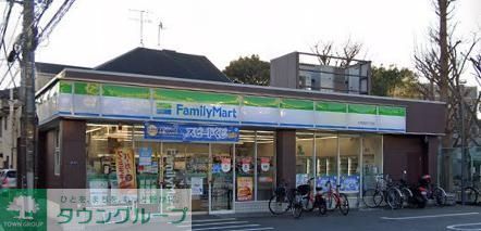 コンビニ　ファミリーマート大森西四丁目店（コンビニ）まで190m