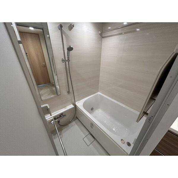 バス・シャワールーム　※別室の参考写真の為、現況優先です。