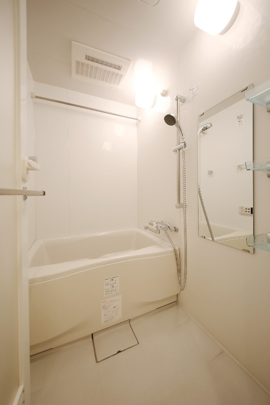 バス・シャワールーム　浴室暖房乾燥機付バスルーム