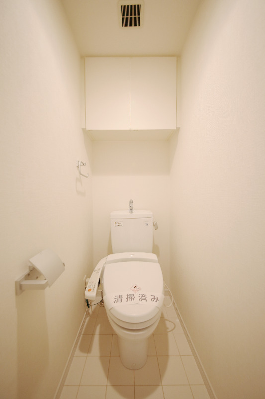 トイレ　独立トイレ（温水洗浄便座）