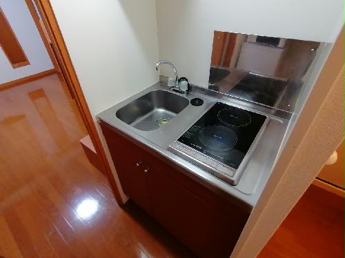 キッチン　設備・仕様は号室により異なる為、現況を優先致します。