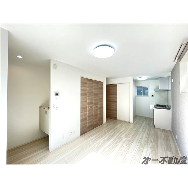 建物外観　洋室