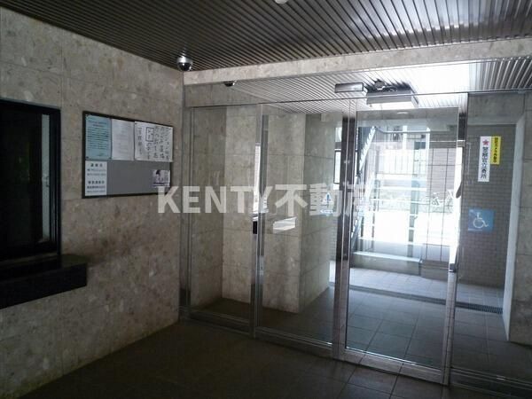 ロビー　ゆとりのあるロビーです