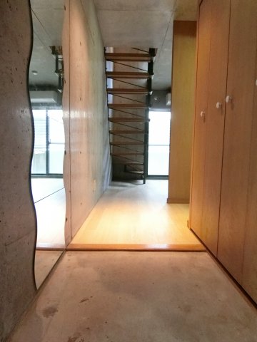 玄関　詳細は、RISUMO江坂本店→06-6155-7137まで♪