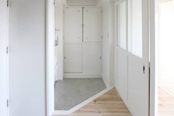 玄関　シューズボックス付きの玄関です☆