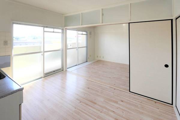 居室・リビング　明るい室内です☆