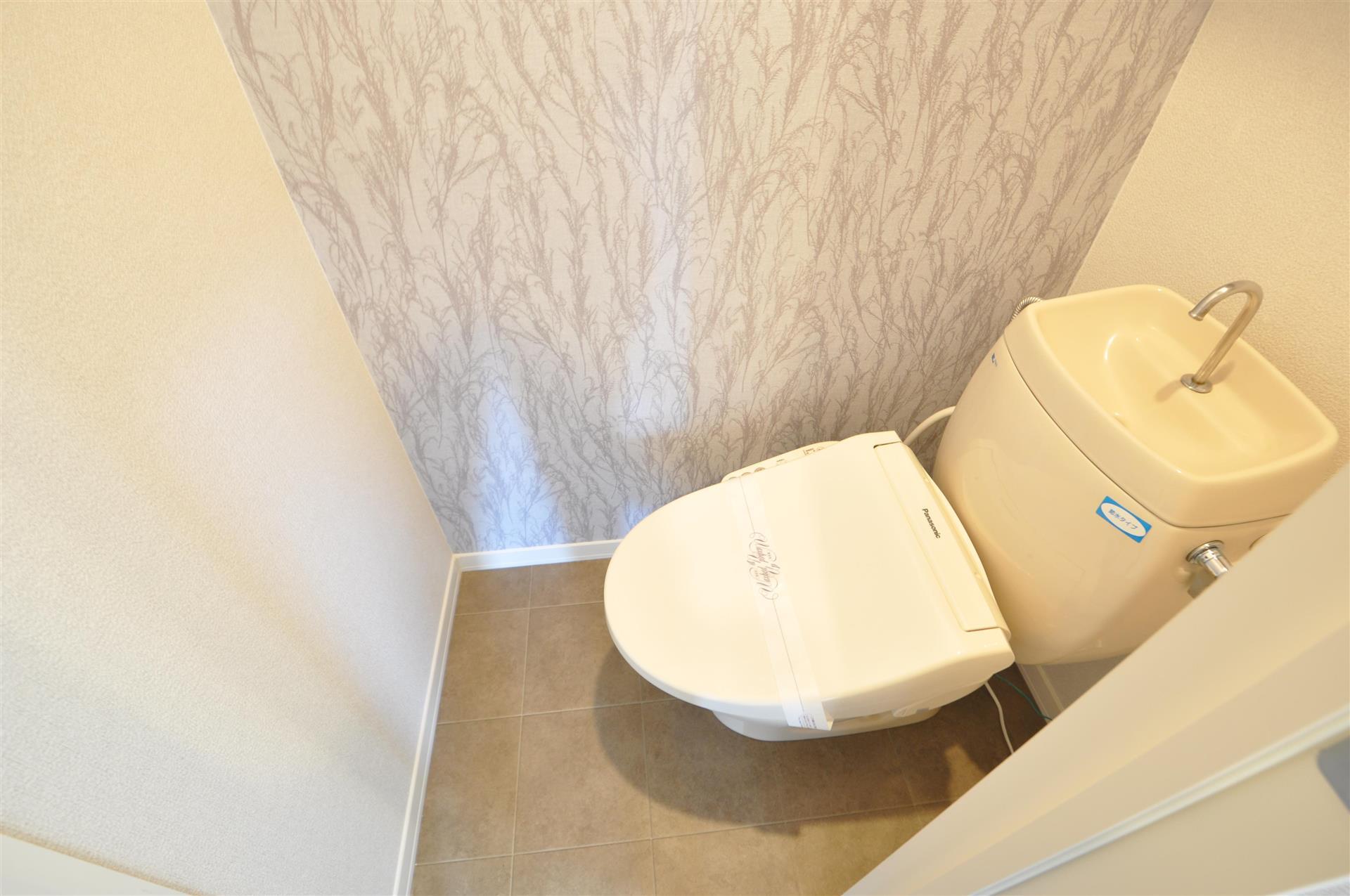 トイレ　ウォシュレット付き♪