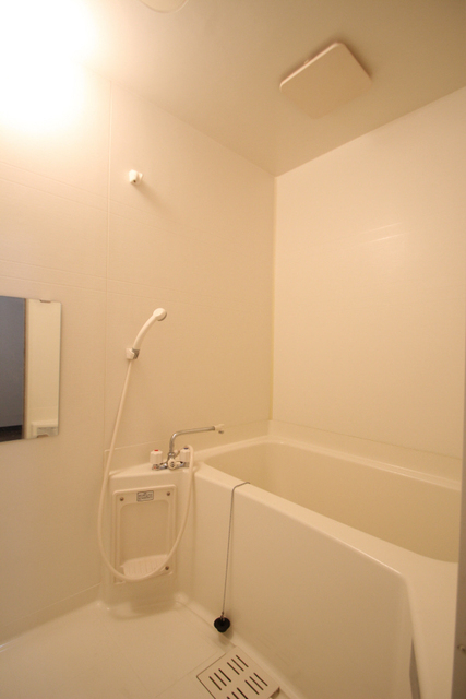 バス・シャワールーム　※別室の参考写真の為、現況優先です。