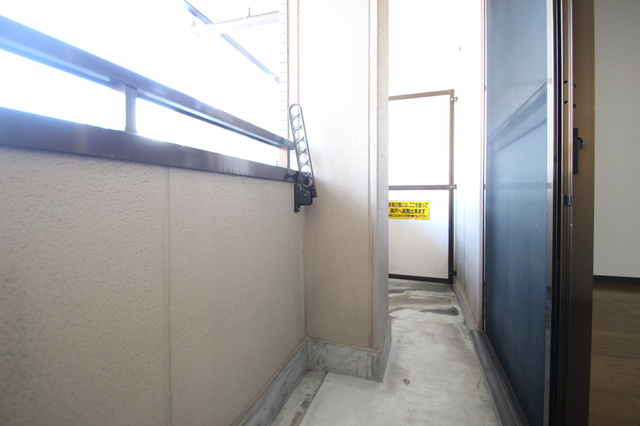 バルコニー　※別室の参考写真の為、現況優先です。