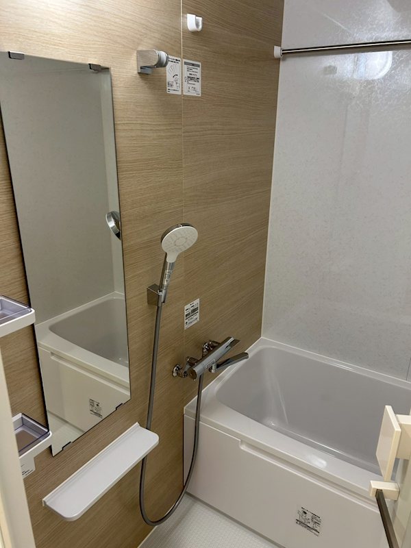 バス・シャワールーム