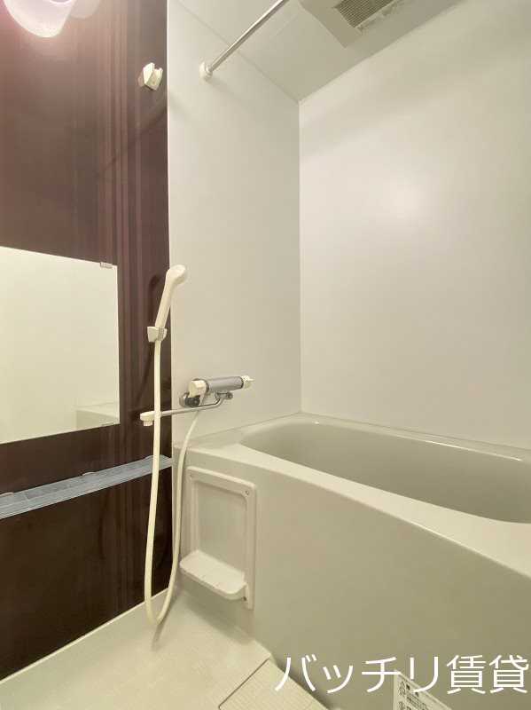 バス・シャワールーム　同型タイプの為、現状を優先致します。