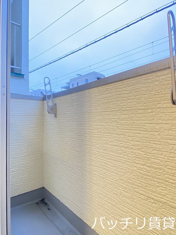 バルコニー　同型タイプの為、現状を優先致します。