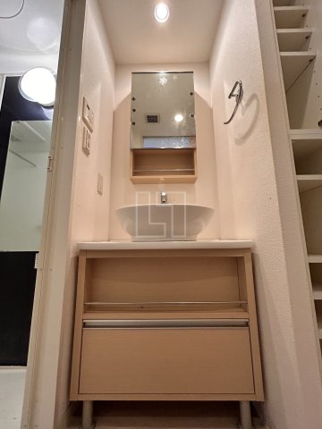 洗面設備　アーバネックス北浜　独立洗面台