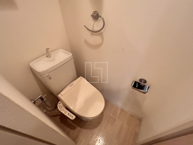 トイレ　アーバネックス北浜　温水洗浄便座