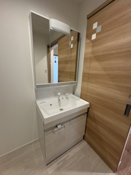 洗面設備　※別部屋の写真です