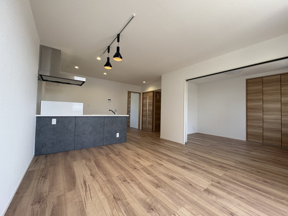 居室・リビング　※別部屋の写真です