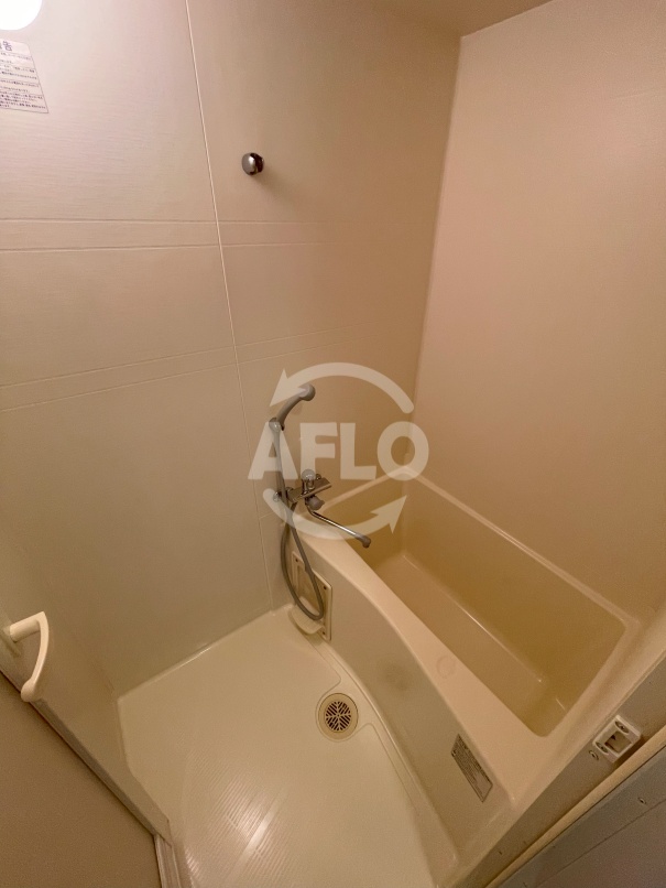 バス・シャワールーム　ファイブコート阪南町　浴室