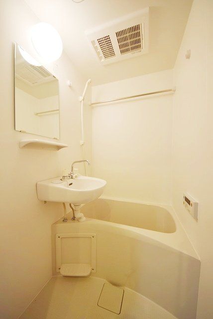 バス・シャワールーム　お部屋探しは株式会社　タウンハウジング　までお気軽にお問合…