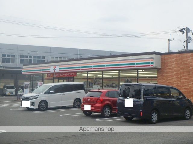 コンビニ　セブンイレブン（コンビニ）まで387m