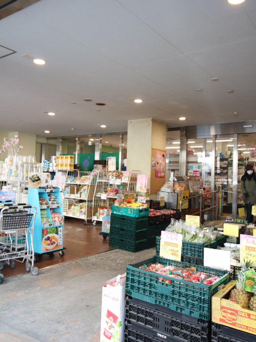 スーパー　マルエツ プチ 小伝馬町駅前店（スーパー）まで200m