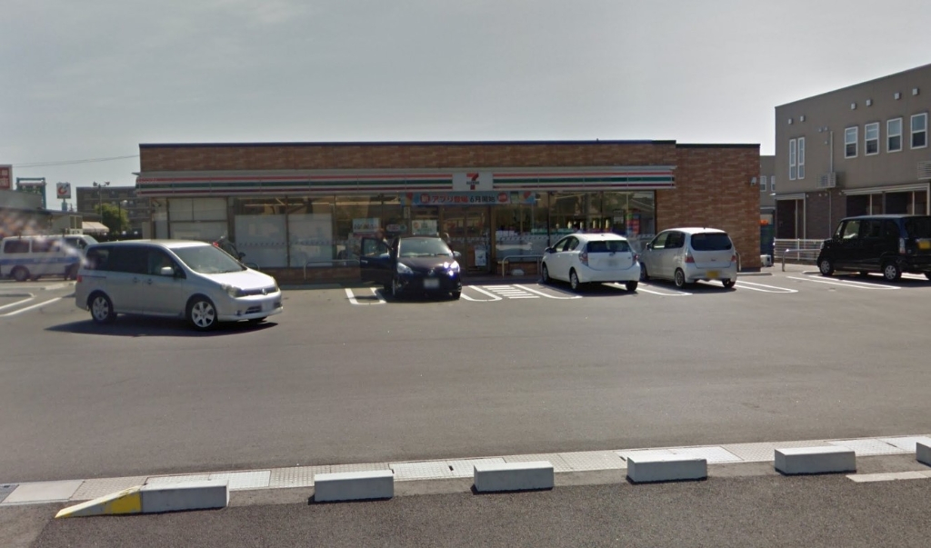 コンビニ　セブンイレブン 新潟女池店（コンビニ）まで486m