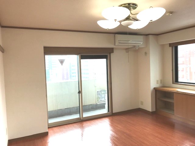 居室・リビング　家具家電がついています。