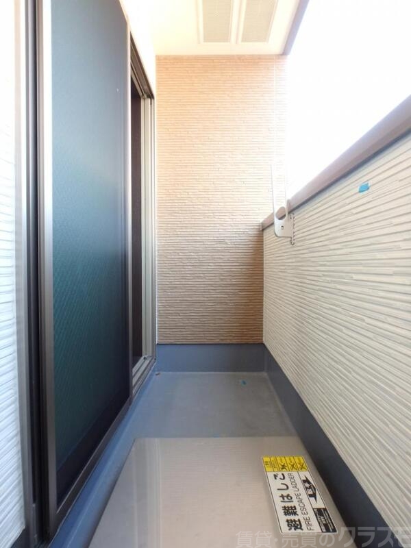 バルコニー　明るいバルコニーです