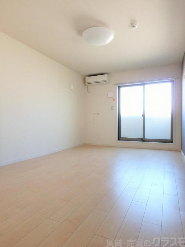 居室・リビング　明るい室内です