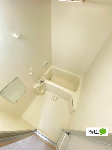 バス・シャワールーム　同物件別部屋