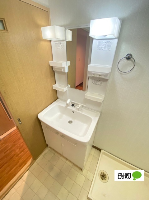 洗面設備　同物件別部屋