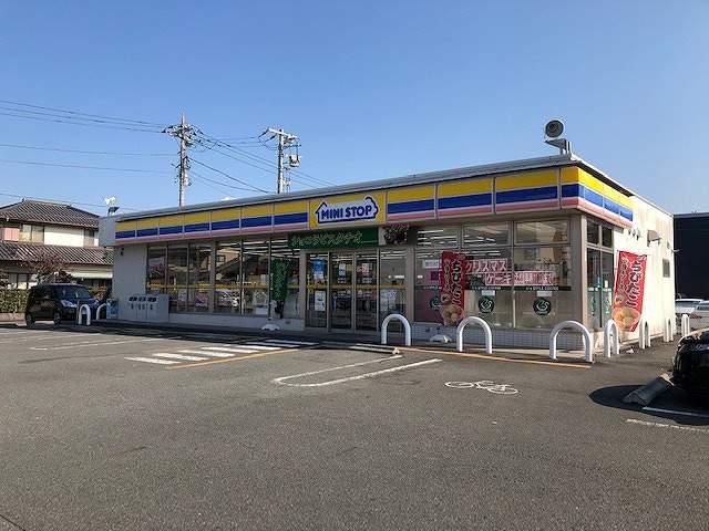 コンビニ　ミニストップ（コンビニ）まで405m