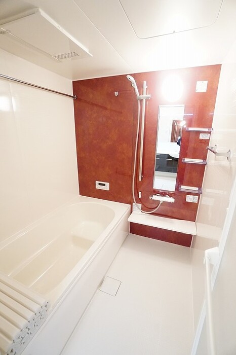 バス・シャワールーム　日々の疲れを癒すお風呂付です