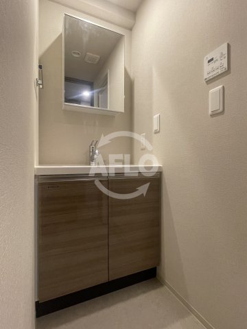 洗面設備　リビオメゾン新大阪　独立洗面台