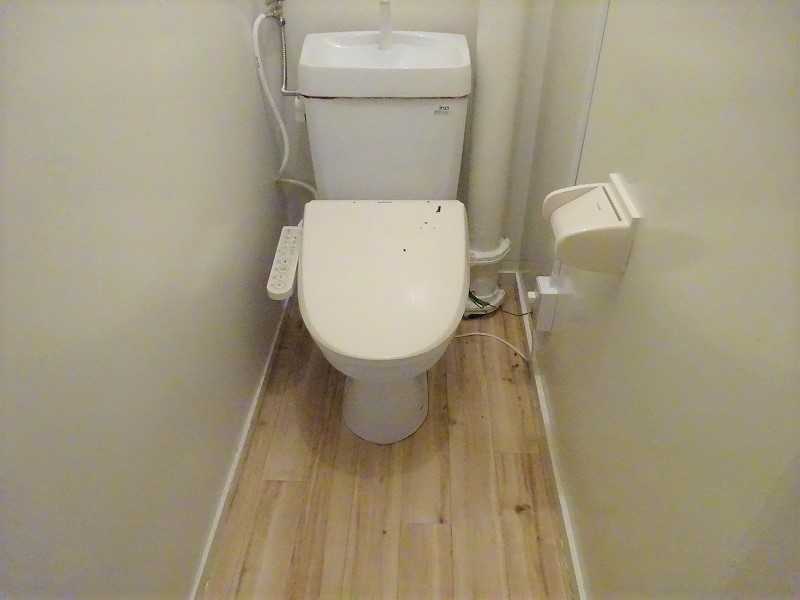 トイレ　同型タイプの画像です