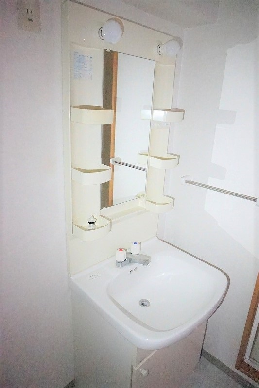 洗面設備　独立洗面台あります！朝の支度もバッチリ☆