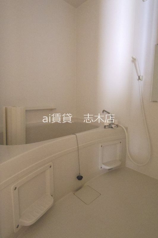 バス・シャワールーム　～別号室写真～