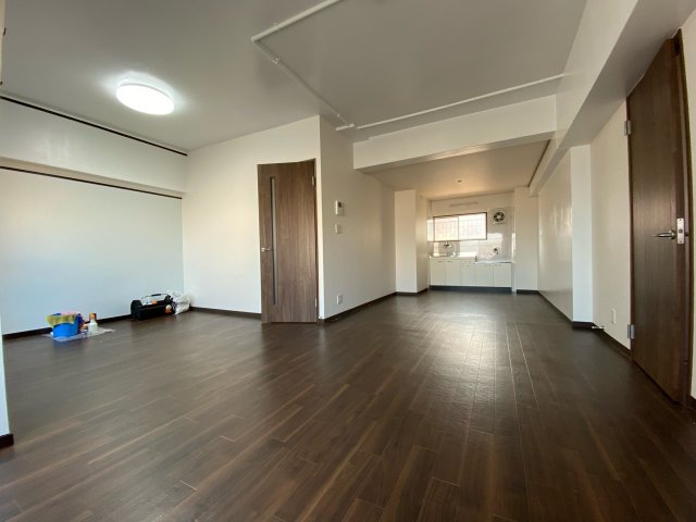 居室・リビング　東向き17.5帖の広めのLDＫ☆