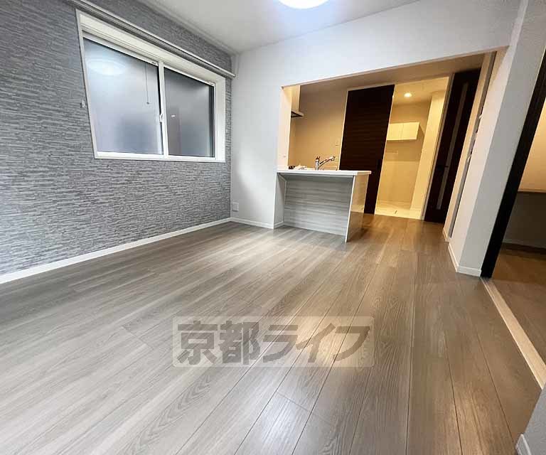 居室・リビング　二条徒歩圏内、追い炊き機能つき物件！
