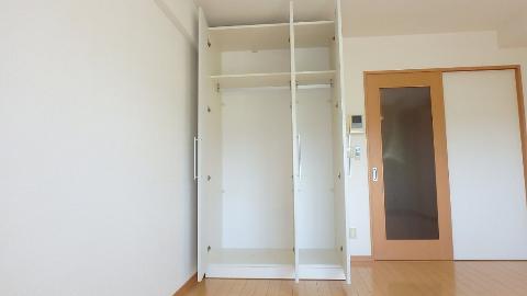 収納　ゆったりした収納も魅力♪