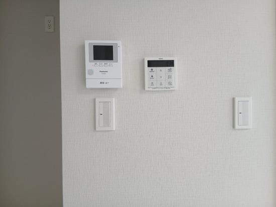 セキュリティ　モニタ付インターホン