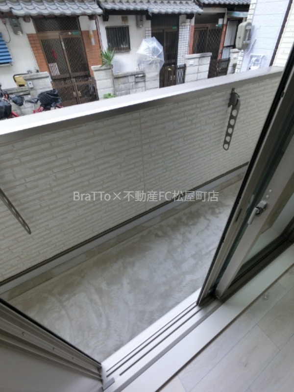 バルコニー　バルコニー