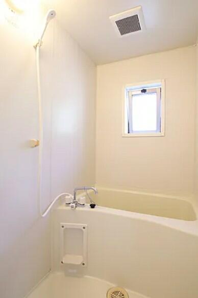 バス・シャワールーム　参考写真