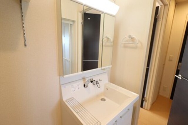 洗面設備　洗髪洗面化粧台