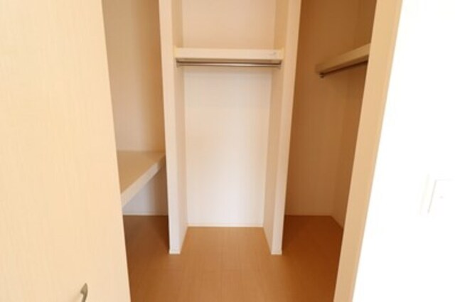 収納　ウォークインクローゼット（洋室）