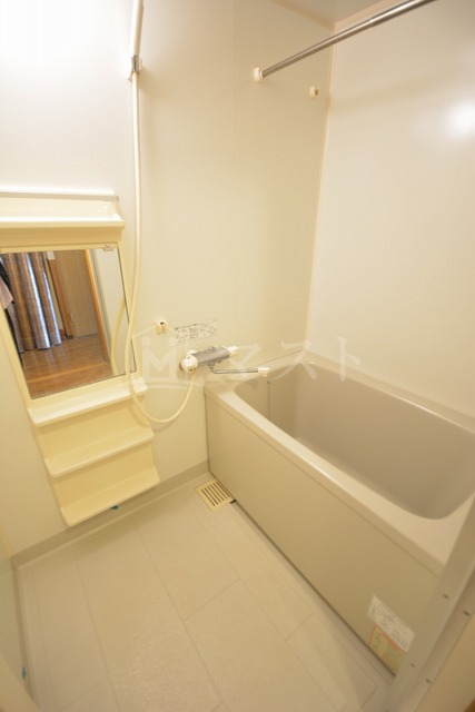 バス・シャワールーム　別部屋参考写真