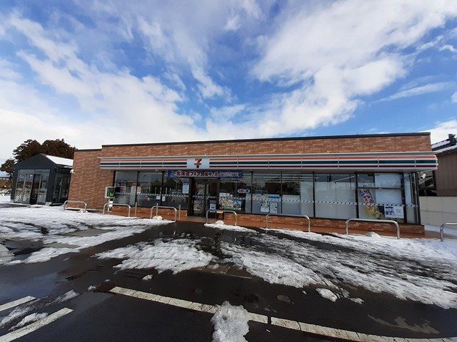コンビニ　セブンイレブン新潟小須戸新保店（コンビニ）まで750m