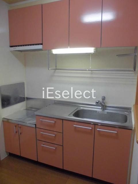 キッチン　作業スペースが広く取れますね♪