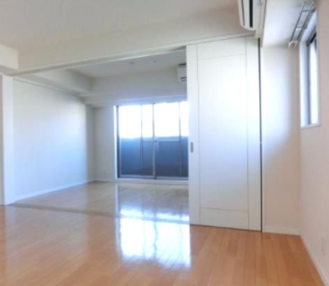 居室・リビング　☆明るい居室☆