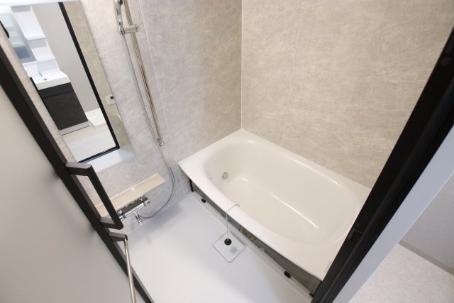 バス・シャワールーム　※別室の参考写真の為、現況優先です。